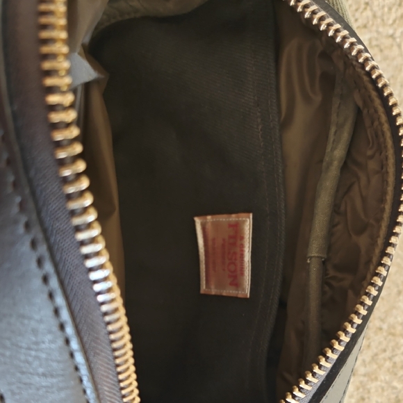 Filson Rugged Twill Travel Kit - Otter Green - Picture 4 of 8